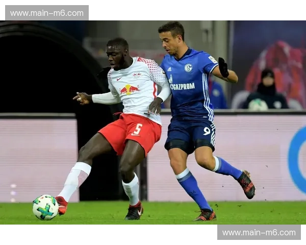 蓝色的灵魂碰撞红色的风暴：沙尔克04与莱比锡的宿命之战